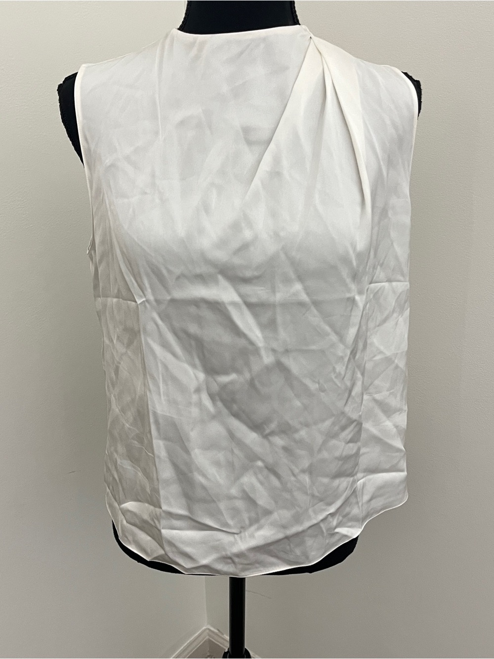 LilySilk 90% Mulberry Silk Sleeveless Blouse – Size M White - Picture 2 of 7
